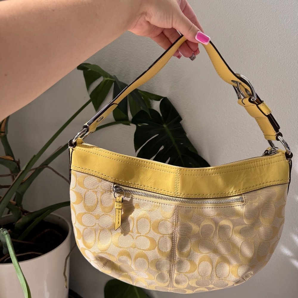 Vintage Y2K Coach Lemon Yellow Jacquard Patent Shoulder Hobo Bag LIKE NEW HTF - Picture 2 of 7